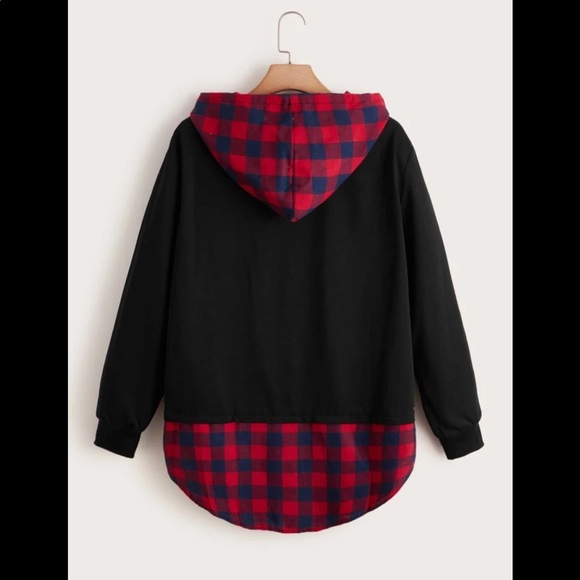 🔥2for$25🔥Plus gingham print curved hem hoodie - Picture 2 of 5